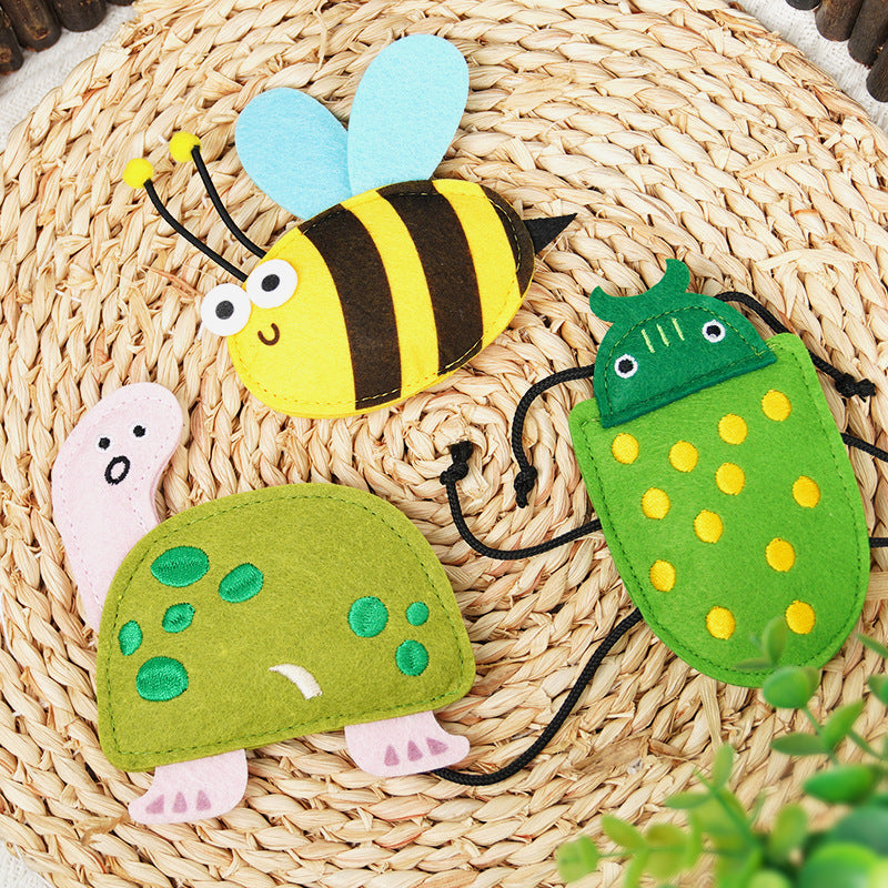 New Realistic Felt Cat Toys (Bee & Ladybug) with Catnip & Bells – Durable Chewing & Boredom Buster for Interactive Play