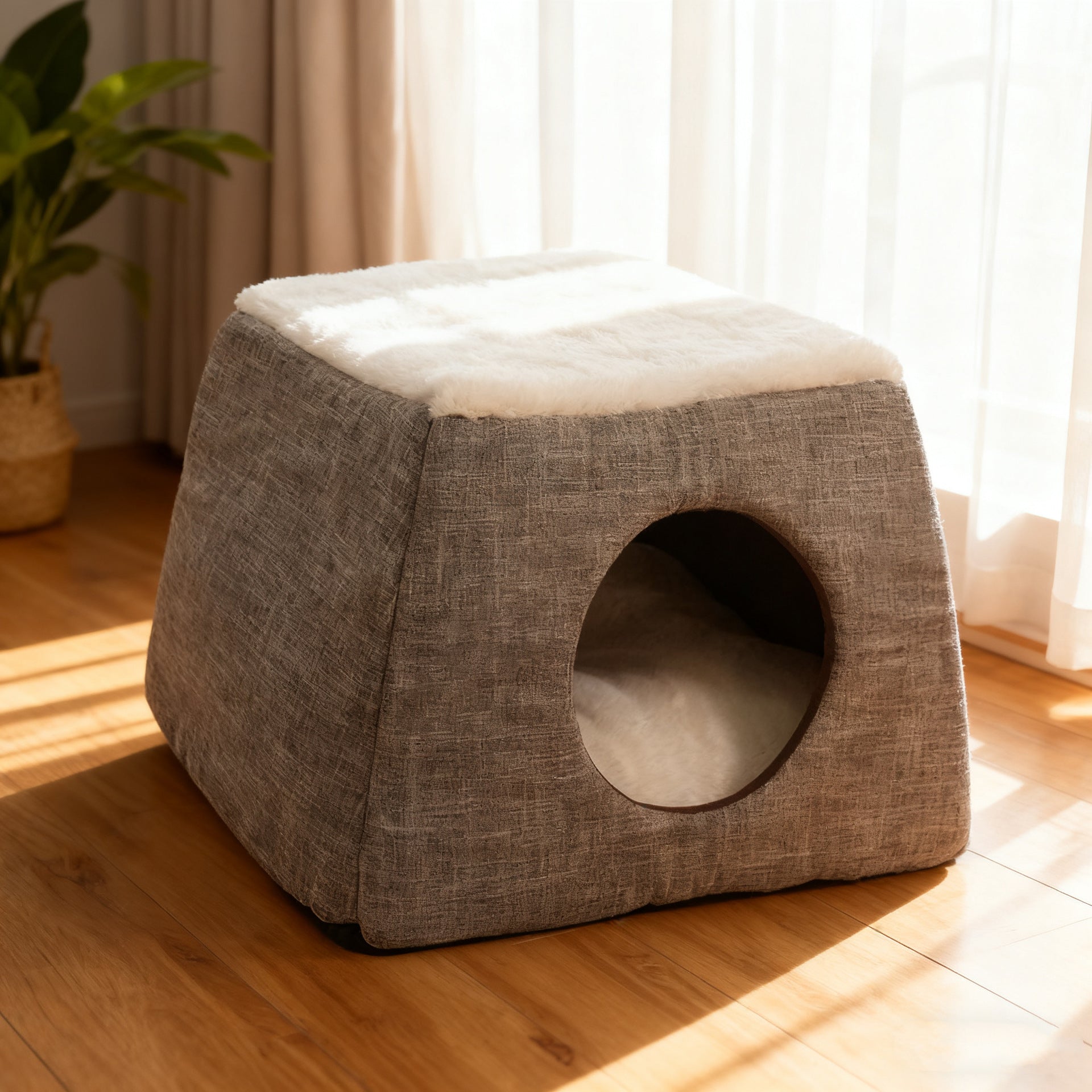 Cozy Enclosed Cat House: Winter Warm & Foldable 2-in-1 Pet Villa Bed for Cats and Dogs (All Seasons)